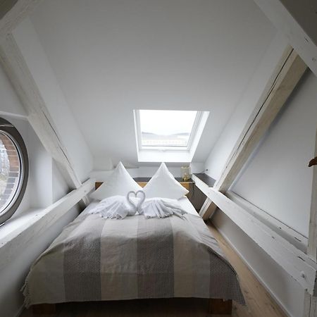 Kuenstlerzimmer Im Kulturhaus Haeselburg Gera Esterno foto