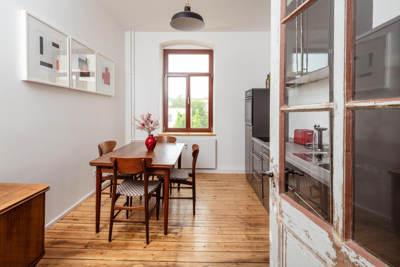 Kuenstlerzimmer Im Kulturhaus Haeselburg Gera Esterno foto