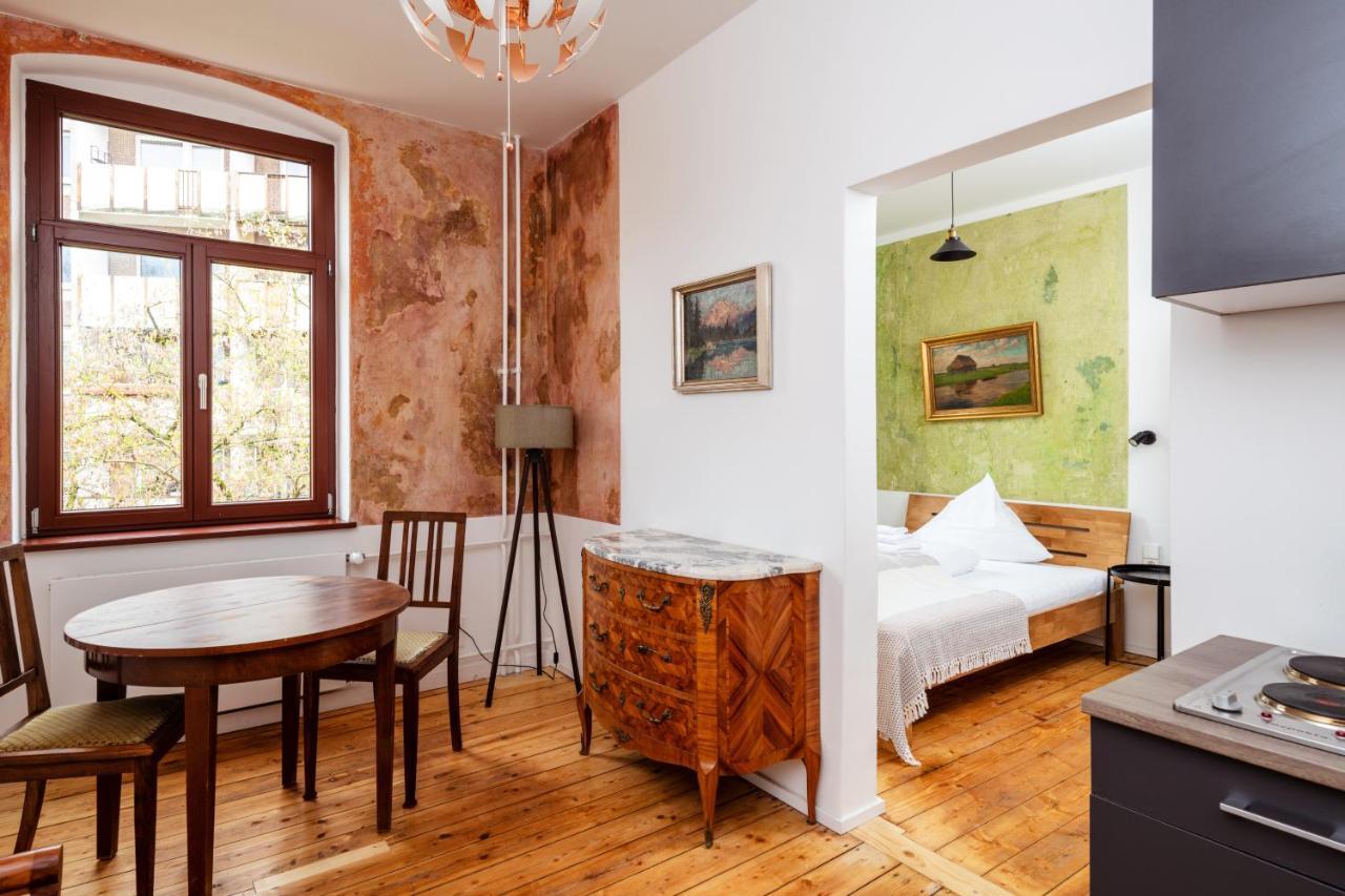 Kuenstlerzimmer Im Kulturhaus Haeselburg Gera Esterno foto