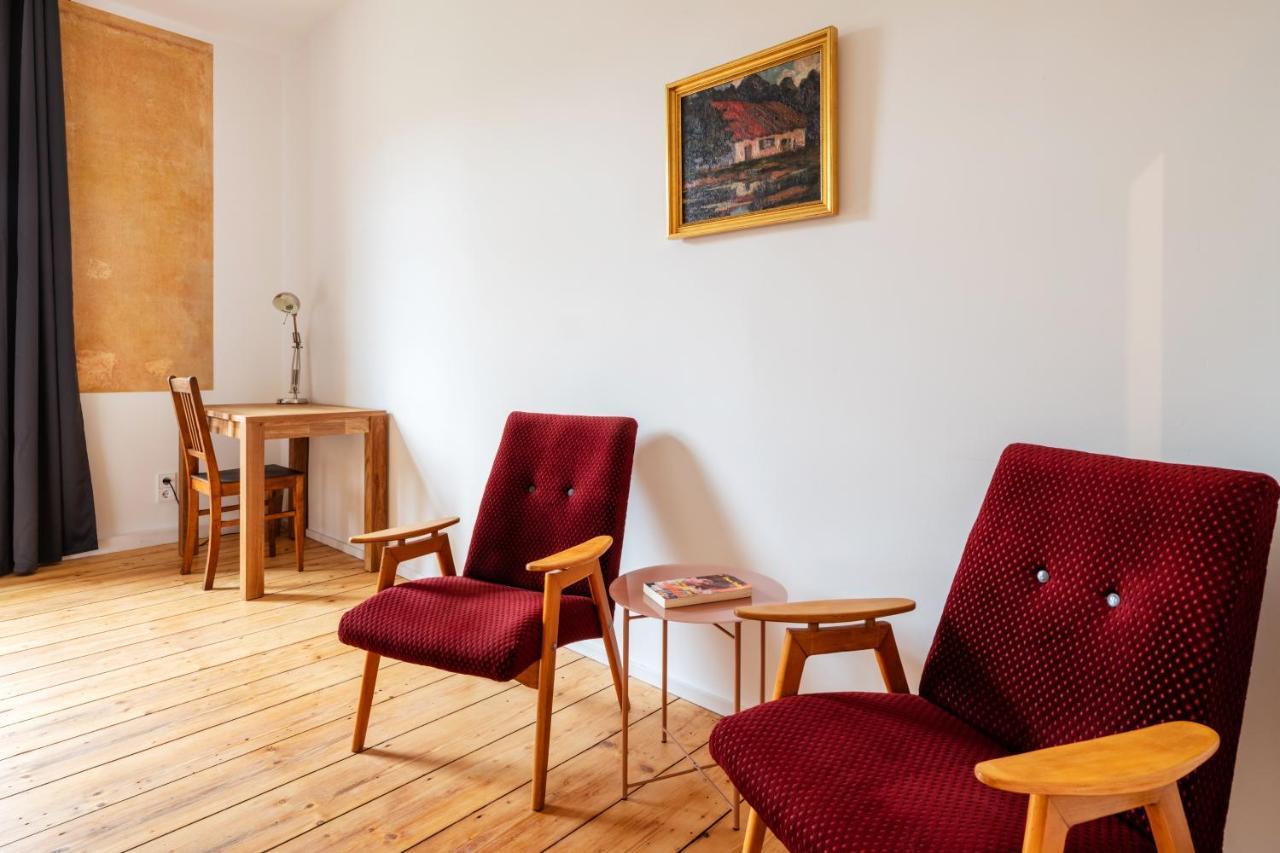 Kuenstlerzimmer Im Kulturhaus Haeselburg Gera Esterno foto