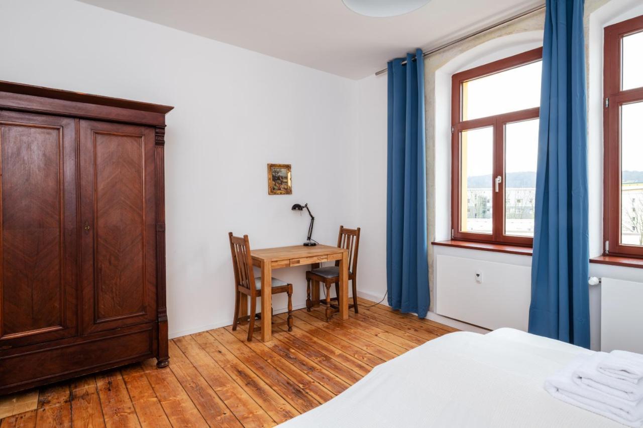 Kuenstlerzimmer Im Kulturhaus Haeselburg Gera Esterno foto
