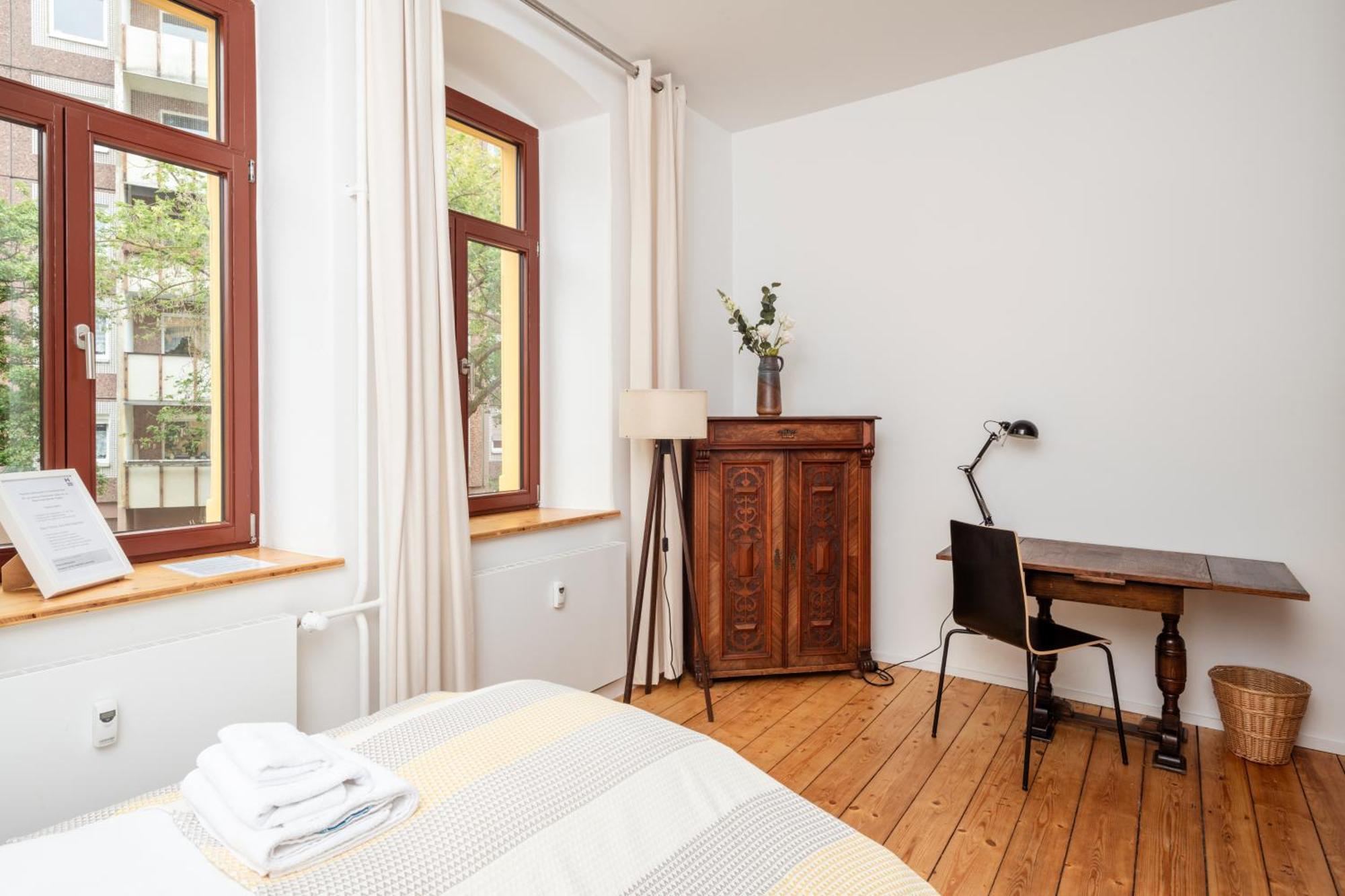 Kuenstlerzimmer Im Kulturhaus Haeselburg Gera Esterno foto