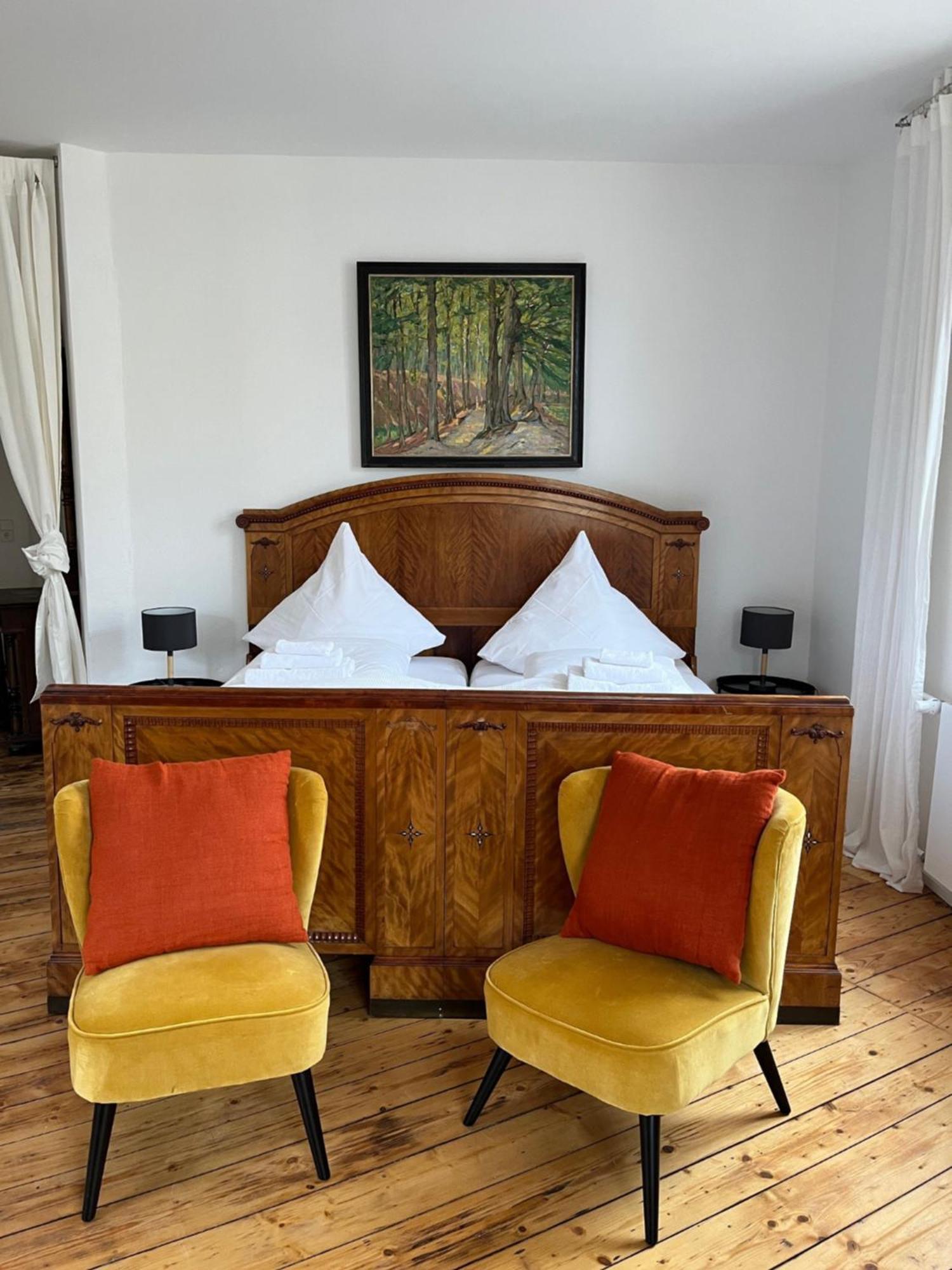Kuenstlerzimmer Im Kulturhaus Haeselburg Gera Esterno foto
