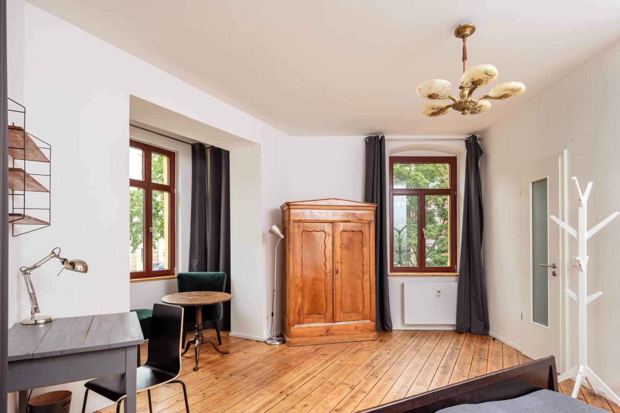 Kuenstlerzimmer Im Kulturhaus Haeselburg Gera Esterno foto