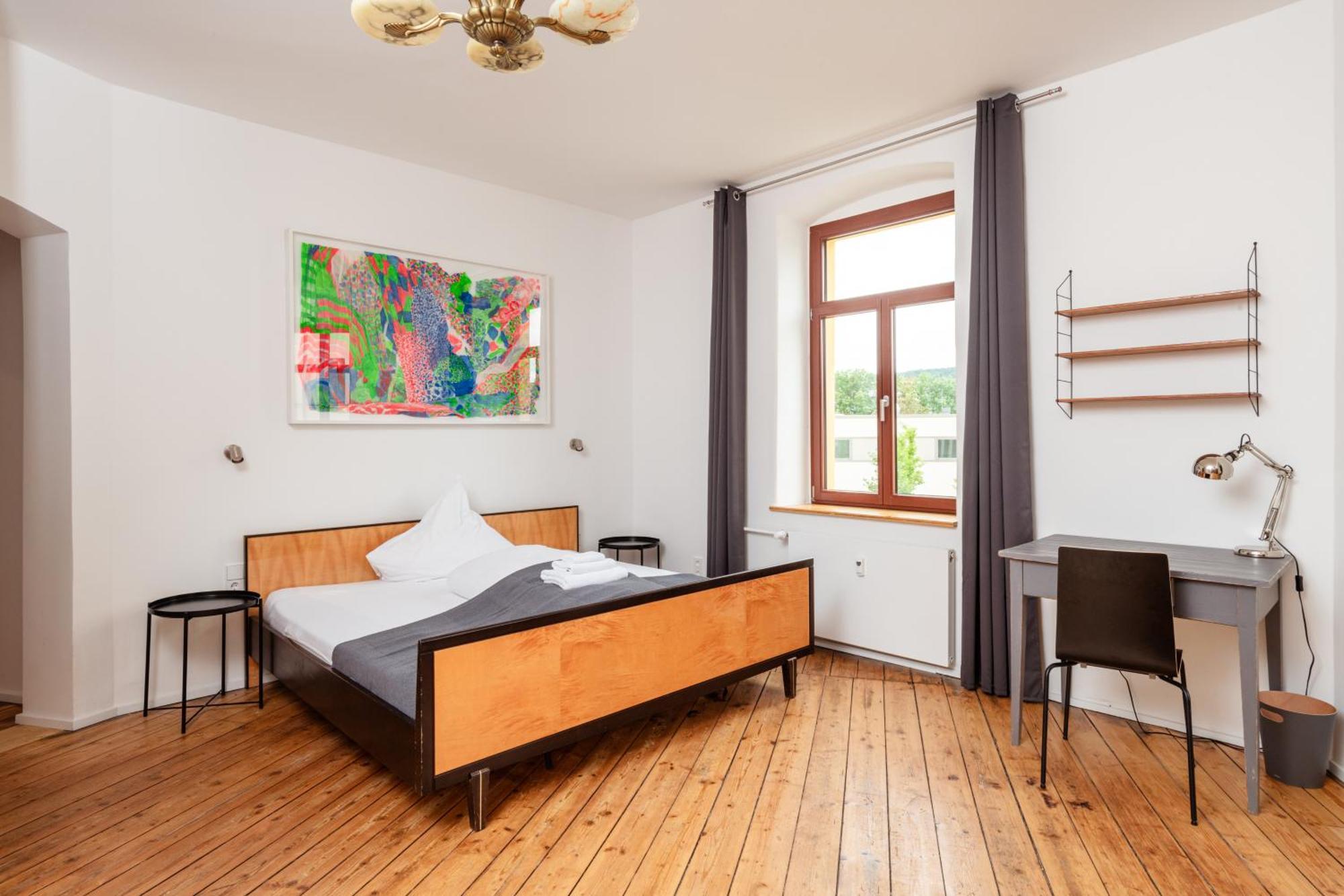 Kuenstlerzimmer Im Kulturhaus Haeselburg Gera Esterno foto