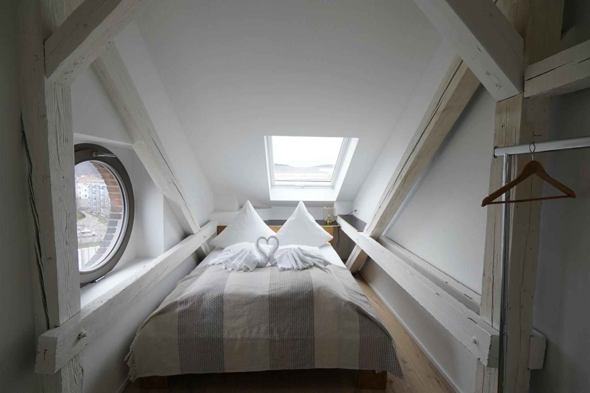 Kuenstlerzimmer Im Kulturhaus Haeselburg Gera Esterno foto